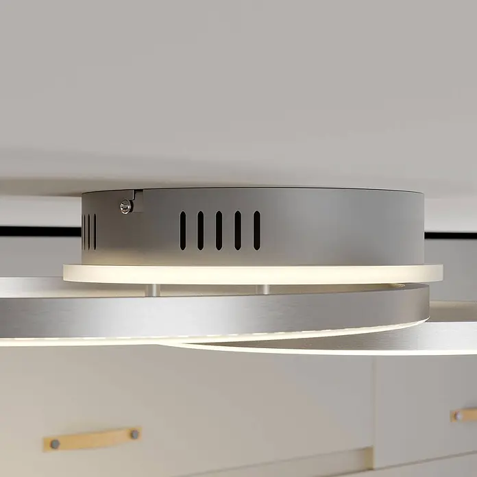 Lindby Deckenleuchte Edica - alu / grau / zink, alu / grau / zink - Moderne, mehrstufige Deckenleuchte aus grauem Metall mit beleuchteten Ringen und Lüftungsschlitzen.