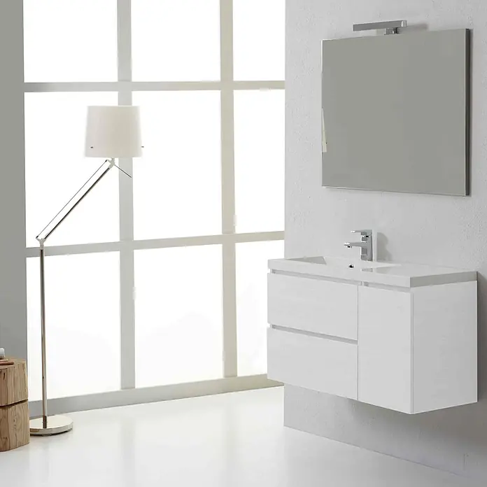 Kiamami Valentina Badmöbel-Set - Weiß - Moderner weißer schwebender Badezimmerschrank mit integriertem Waschbecken, Chromarmatur und rechteckigem Spiegel mit Licht.