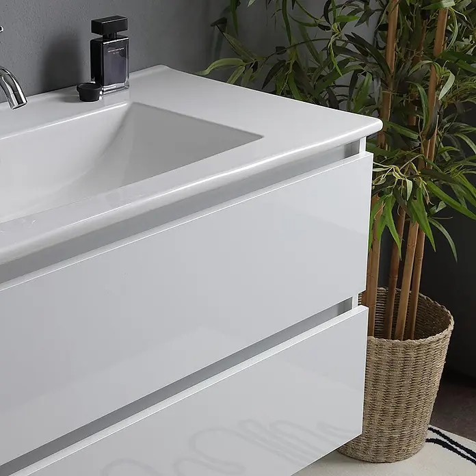 Kiamami Valentina Badmöbel-Set - Weiß - Weißer Badezimmerschrank mit integriertem Waschbecken und zwei Schubladen.