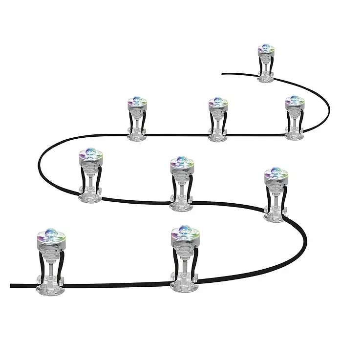 Ledvance Smart+ LED-Außenstrahler Gardenspot Mini RGBW 9 - 7,5 W, IP65, 9 Stk. - Neun kleine, transparente, mehrfarbige LED-Leuchten, verbunden durch ein schwarzes Kabel in Wellenform.