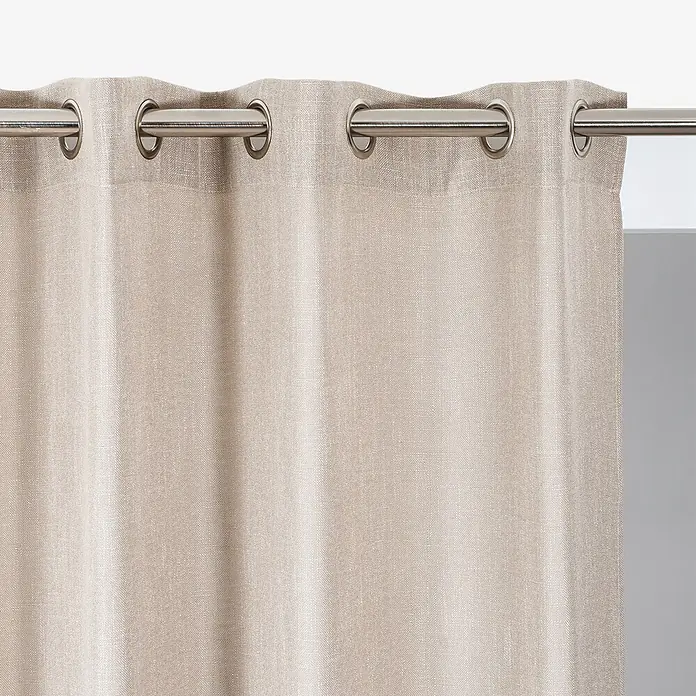 Cortina con ollaos Alan - An x Al: 140 x 260 cm, Gris, Textil - Cortina beige clara con textura de lino, colgada en una barra plateada con ojales.