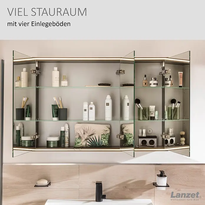 Lanzet Dune LED-Spiegelschrank - B x H: 101,8 x 70,2 cm, Holz, Schwarz - Ein offener Spiegelschrank mit integrierter Beleuchtung und vier Glasböden, gefüllt mit Toilettenartikeln.