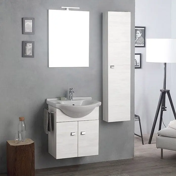 Kiamami Valentina Badmöbel-Set - Helles Holz - Badezimmermöbel-Set aus hellem Holzdekor mit Waschbecken, Spiegel und Hochschrank.