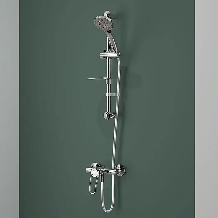 Delabie Duschsystem Delabie Duschsystem m. EHM 2739 Securitouch, S-Anschl. STOP/CHECK -  - Chromfarbenes Duschsystem mit Handbrause an einer Gleitstange, integriertem Mischhahn und einer Seifenschale.