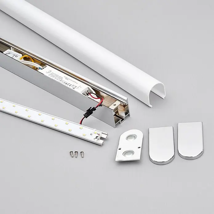 Lindby Wandleuchte Philippa - chrom / silber - Demontiertes LED-Lichtband-Kit mit Chrom-Aluminiumprofil, LED-Treiber, LED-Band, weißem Diffusor, Endkappen und Montageclips.
