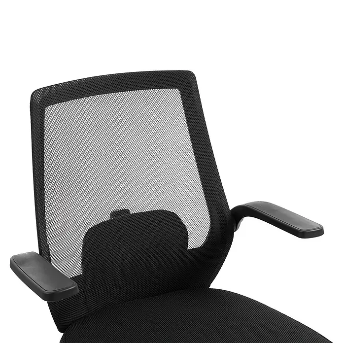 Silla de oficina Olivia - Negro, Reposabrazos - Primer plano de un respaldo y asiento de silla de oficina de malla negra con reposabrazos de plástico negro.