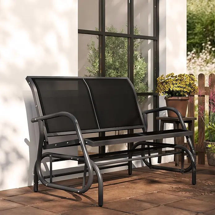 Outsunny Gartenbank Schaukelbank, Schwarz, 120cm x 70cm x 85cm - Metall, Netzstoff, Schwarz - Dunkelgraue Outdoor-Doppelschaukelbank mit schwarzen Netzsitzen auf Fliesenterrasse, ideal für entspannte Stunden.
