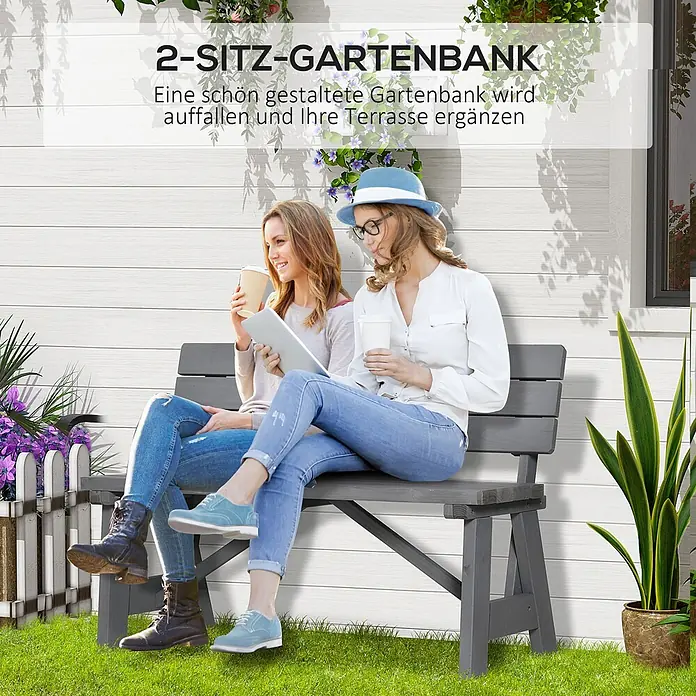 Outsunny Gartenbank - B x T x H: 56 x 56 x 80 cm, Kiefernholz, Grau - Eine dunkelgraue Holz-Gartenbank für 2 Personen, auf der zwei Frauen in einer Gartenumgebung sitzen.