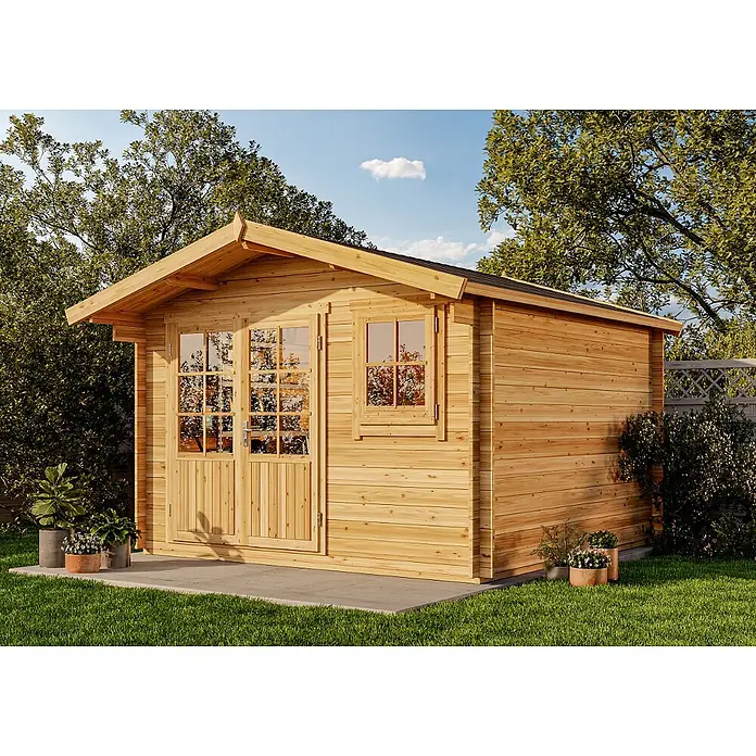 Alpholz Gartenhaus Roger - Außenmaß inkl. Dachüberstand (B x T): 370 x 400 cm, Holz, Pinie - Helles Holzgartenhaus mit Doppeltüren und einem Fenster auf einem Betonfundament.