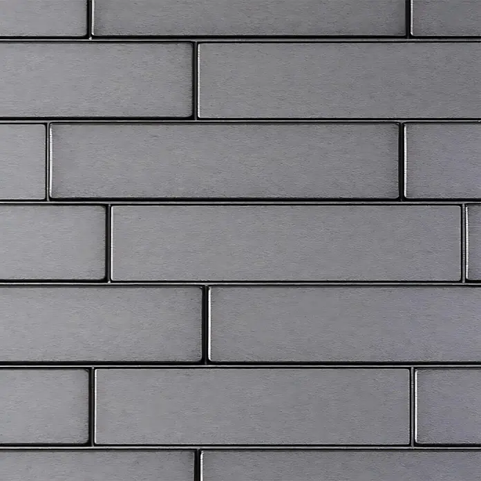 Profhome Wandpaneel 3D 705257 Piano Steps Smoked Gray Dekorpaneel in Stein Optik grau 2 m2 - 610 x 600 mm - Dunkelgraue, rechteckige Fliesen mit subtiler Textur, im Ziegelmuster verlegt.