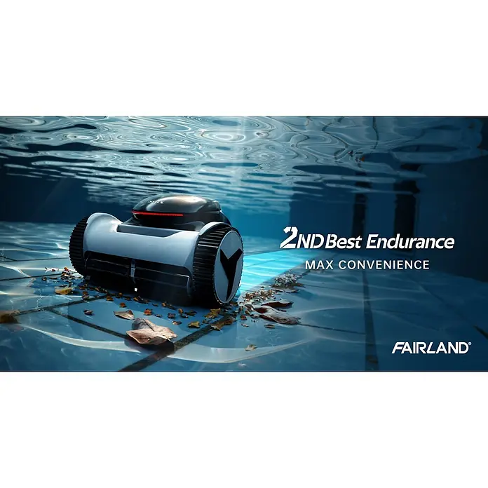 Fairland Poolroboter InverX Air XA29 - Akkubetrieben, Filterleistung: 20 m³/h - Ein dunkelgrauer Roboter-Poolreiniger mit rotem Licht, unter Wasser auf einem gefliesten Poolboden zwischen Blättern, mit großen Rädern.