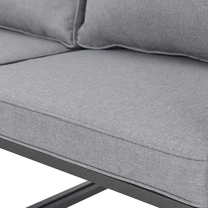 SVITA Loungemöbel-Set DETROIT - 5 -tlg., Pulverbeschichteter Stahl, Polyrattan, Polywood, Grau, Grau - Nahaufnahme eines grauen Stoff-Sitzkissens mit Paspelierung auf einem dunkelgrauen Metallrahmen.