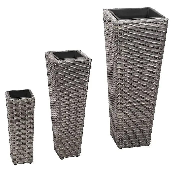 Furnicato Pflanzsäule eckig PE-Rattan -  - Set aus drei hohen, quadratischen grauen Rattan-Pflanzgefäßen mit schwarzen Kunststoffeinsätzen.