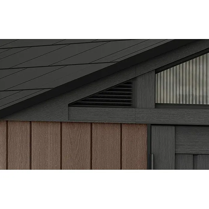 Keter Caseta de jardín Stronghold 8x8 - Medidas ext. (An x Pr): 244 x 248 cm, Plástico, Marrón/Negro, 6 m² - Primer plano del exterior de un cobertizo con revestimiento angular gris oscuro, ventilación triangular, ventana triangular y paneles verticales marrones.
