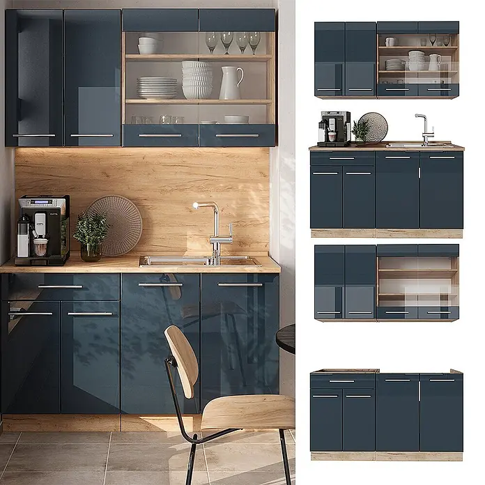 Vicco Singleküche Fame-Line Dunkelblau Hochglanz/Goldkraft Eiche ohne Arbeitsplatte - Breite: 140 cm, Dunkelblau Hochglanz, Ohne AP - Dunkelblaues Hochglanz-Küchenschrank-Set mit Glastüren und heller Holz-Arbeitsplatte, in einer modernen Küche.