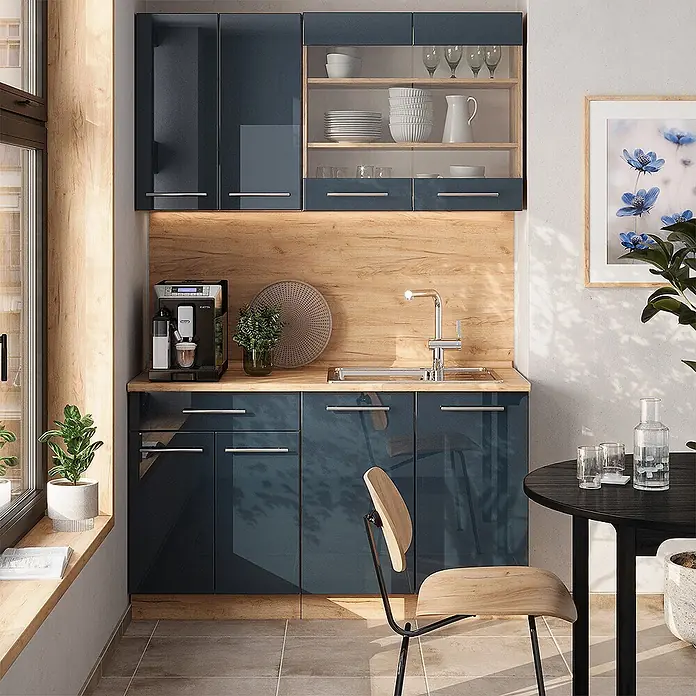 Vicco Singleküche Fame-Line Dunkelblau Hochglanz/Goldkraft Eiche ohne Arbeitsplatte - Breite: 140 cm, Dunkelblau Hochglanz, Ohne AP - Hochglänzende blaugraue modulare Küchenschränke mit Arbeitsplatte und Rückwand aus Holz, inklusive Spüle und Kaffeemaschine.