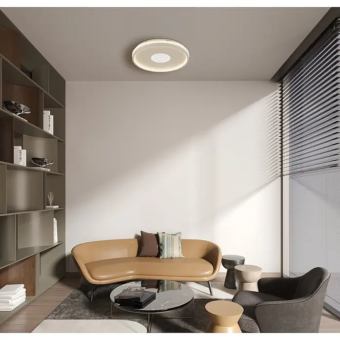 Globo LED-Deckenleuchte rund Shirley - 30 W, Ø x H: 41 x 6,5 cm - Moderne runde LED-Deckenleuchte mit funkelndem Außenring, beleuchtet ein stilvolles Wohnzimmer.