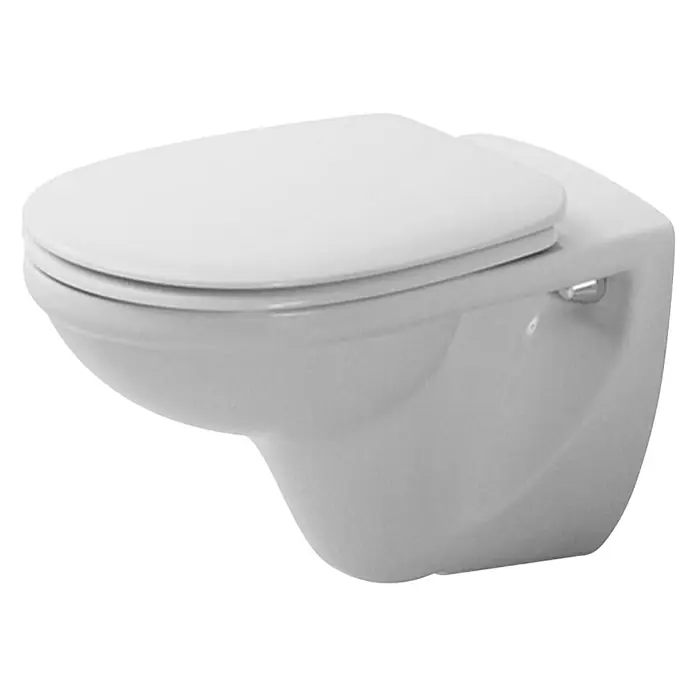 Duravit D-Code Wand-WC Basic - Mit Spülrand, Mit schmutzabweisender Glasur, Spülform: Tief, WC Abgang: Waagerecht, Weiß - Nahaufnahme einer hängenden Toilette in Weiß. Das Keramikdesign ist modern und elegant.
