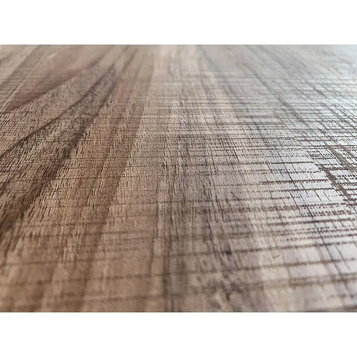 Wallface Wandpaneel 25546 Nutwood Country Nature Wandpaneel in Holz Optik matt braun 2,6 m2 - dunkel-braun, 2.600 x 1.000 mm - Schräge Ansicht einer hellbraunen Holzmaserungsfläche mit sichtbarer Textur und feinem linearem Kreuzmuster.