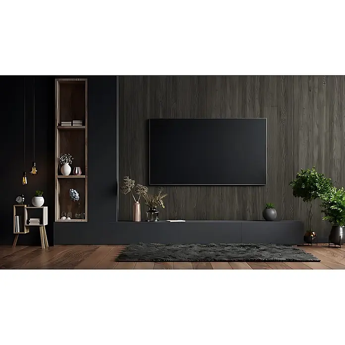 Wallface Wandpaneel 24952 Smoke PF Wandverkleidung mit Natur Dekor seidenmatt anthrazit 2,6 m2 - 2.600 x 1.000 mm - Modernes Wohnzimmer mit großem Fernseher an dunkler Holzwand über einer eleganten, dunklen Medienkonsole.
