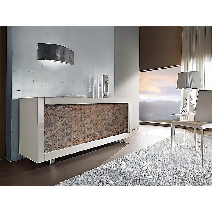 Wallface Wandpaneel 28894 LAVA Wandpaneel Stein Optik Design kupfer-braun grau 2,60 qm - silber, 2.600 x 1.000 mm - Modernes weißes Hochglanz-Sideboard mit strukturierten Rost-Effekt-Türen, bietet stilvollen Stauraum in zeitgenössischem Ambiente.