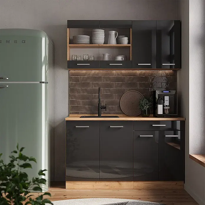 Vicco Singleküche R-Line Anthrazit Hochglanz/Goldkraft Eiche, AP Anthrazit - Breite: 140 cm, Anthrazit Hochglanz, Mit AP Anthrazit - Glänzende, dunkelgraue Küchenschrank-Garnitur mit Holzarbeitsplatte und -sockel, bestehend aus Ober- und Unterschränken und Spüle.