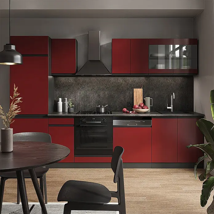 Vicco Küchenzeile R-Line, Rot/Anthrazit, 300 cm -  - Moderne Küche mit roten Schränken, dunklen Arbeitsplatten und integrierten schwarzen Geräten.