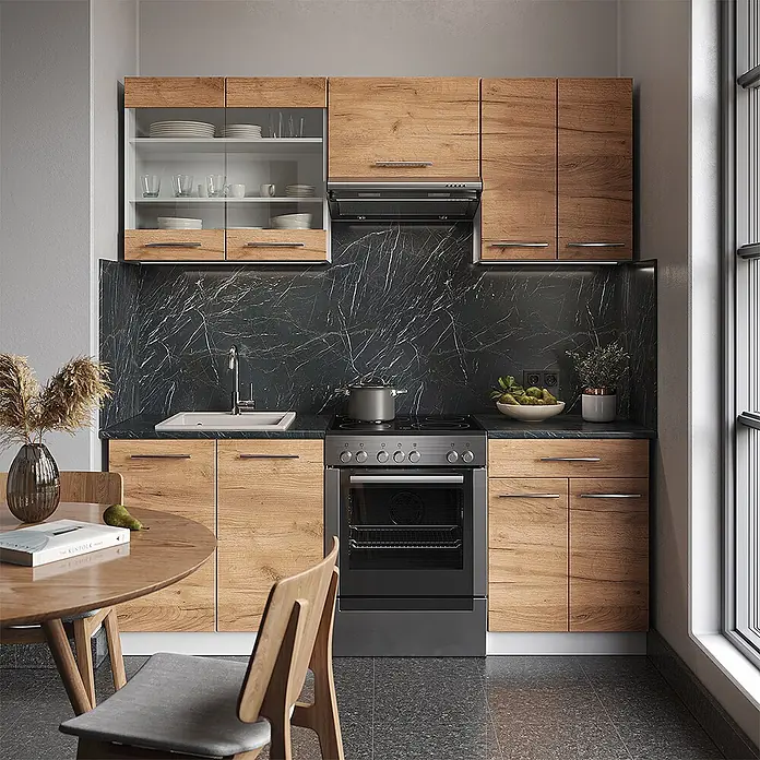 Vicco Küchenzeile Fame-Line Goldkraft Eiche/Weiß, AP Eiche - Breite: 200 cm, Goldkraft Eiche, Ohne Elektrogeräte - Moderne Küche mit hellen Holzschränken, dunkler Marmorrückwand und einem schwarzen freistehenden Herd.