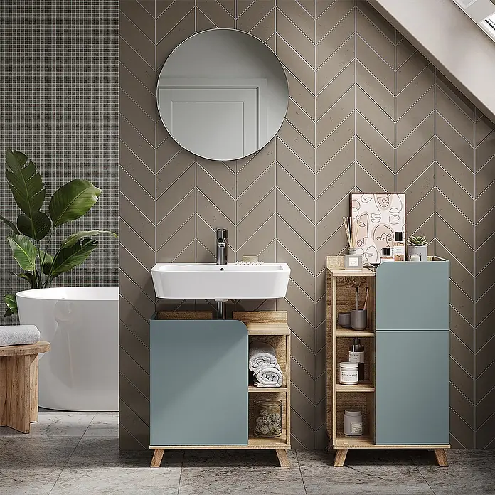 Vicco Badmöbel-Set Karen Sonoma/Blau 3 Teile, mit Midischrank - Gesamtbreite Badmöbel: 110 cm, Sonoma, Matt - Zwei moderne blau-grüne und hölzerne Badezimmerschränke: einer unter einem Waschbecken, der andere freistehend zur Aufbewahrung.