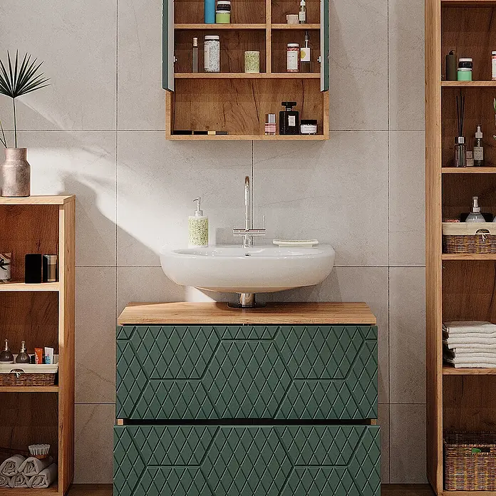 Vicco Badmöbel-Set Irma Grün 4 Teile, mit Schubladenschrank und Hochschrank - Gesamtbreite Badmöbel: 140 cm, Grün, Matt - Dunkelgrüner Badunterschrank mit geometrisch gemusterten Schubladen, Holzplatte, integriertem Waschbecken und passenden Holzschränken.