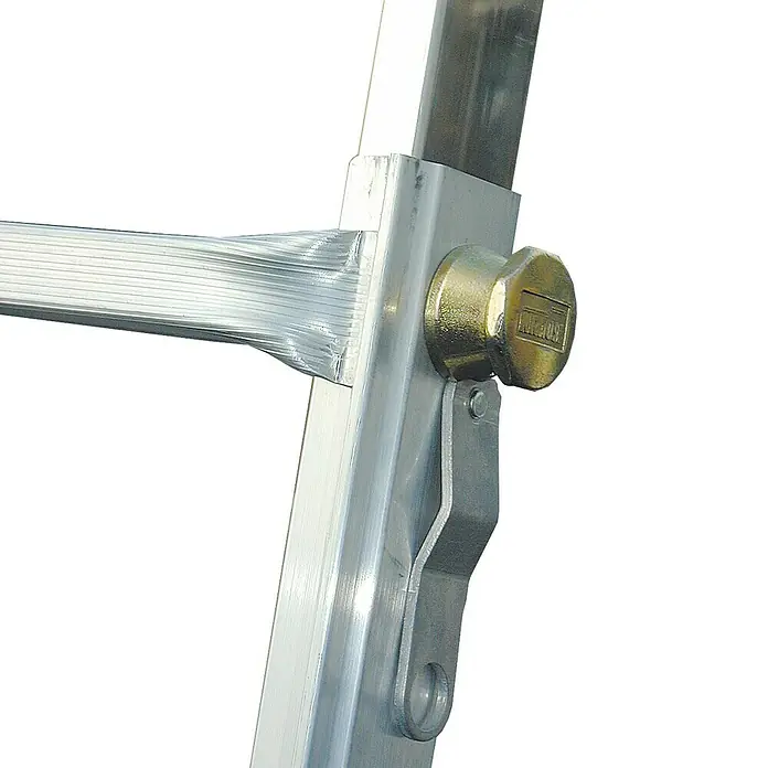 Krause Stabilo Teleskopleiter - Anzahl Tritte: 16 Stk., Arbeitshöhe: 5 m, Aluminium - Detailansicht einer Aluminiumleiter mit goldfarbenem Verriegelungsknopf.