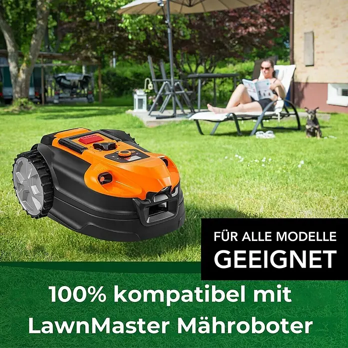 Genisys Ersatzmesser-Set für Mähroboter - Passend für: für Lawnmaster, 18 Stk. - Ein orange-schwarzer Mähroboter mäht Gras im Garten.