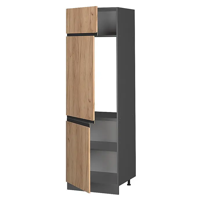 Vicco Schrankküche R-Line Goldkraft Eiche J-Shape - Goldkraft Eiche, Kühlumbauschrank grifflos - Hoher dunkelgrauer Küchenschrank mit hellen Holzmaserungstüren und integrierten schwarzen Griffen. Er verfügt über ein offenes Gerätefach und interne Regalböden.