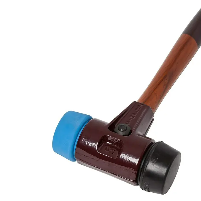 Halder Simplex Schonhammer - Holz, Durchmesser Kopf: 50 mm, Gewicht Kopf: 1.150 g - Der Schonhammer mit blauem und schwarzem Gummikopf und Holzgriff ist ein nützliches Werkzeug für präzise Arbeiten.
