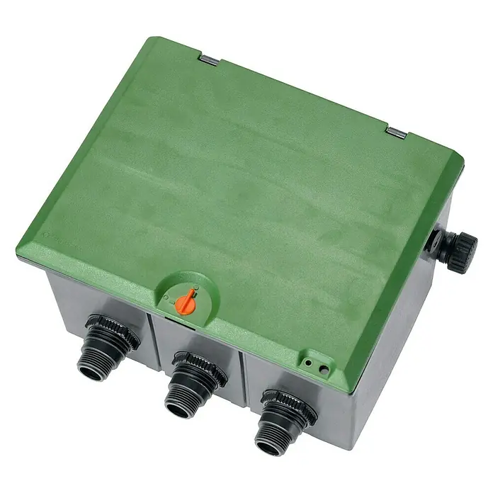 Gardena Sprinklersystem Arqueta para válvula V3 - Específico para: Electroválvulas de riego 9V, Electroválvulas de riego 24 V - Esta caja de conexiones ofrece protección segura para conexiones de cables eléctricos en exteriores. Ideal para iluminación de jardín con sus salidas.