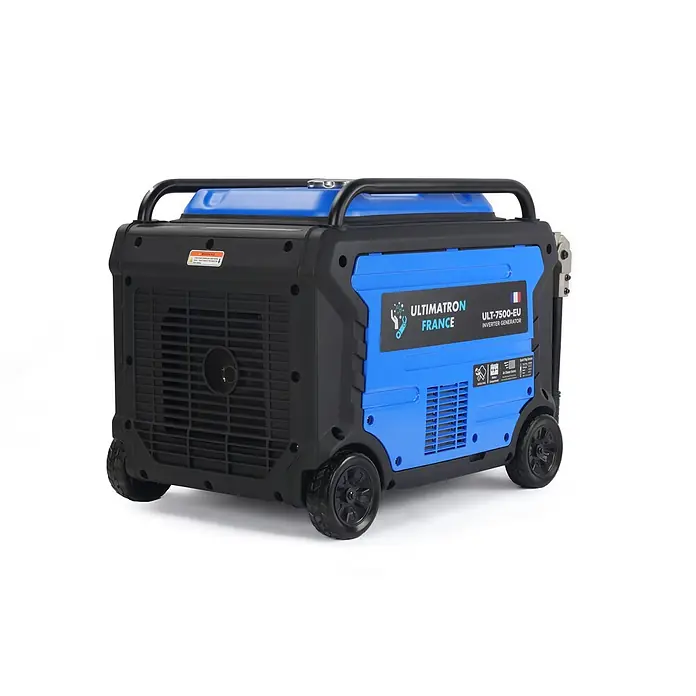 Ultimatron France Stromerzeuger ULT-7500 - Nennleistung: 7,2 kW, Tankvolumen: 18 l, Verbrauch: 3,1 l/h - Blauer und schwarzer tragbarer Inverter-Generator mit Rädern, Tragegriff und Lüftungsgittern.