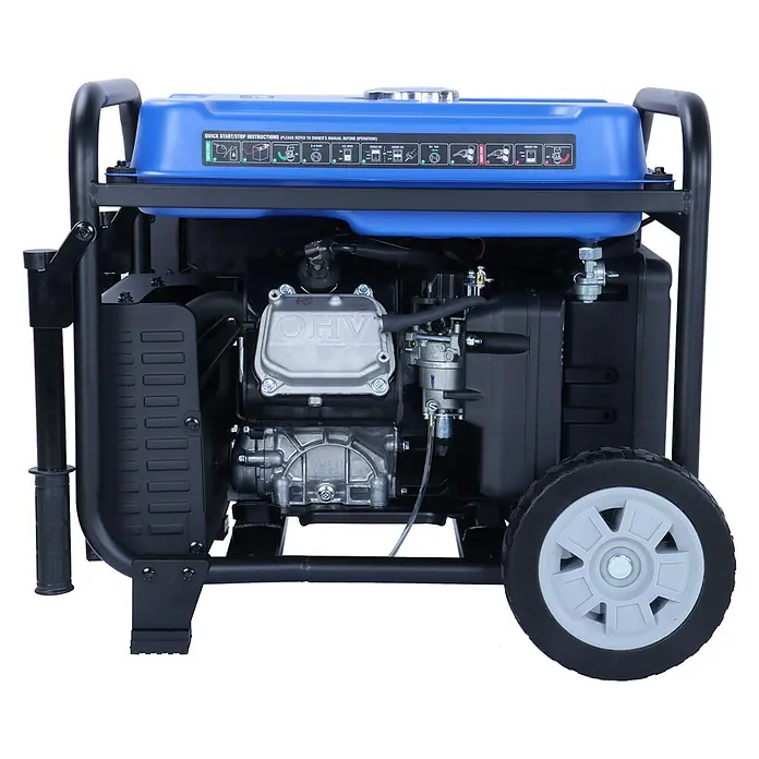 Ultimatron France Stromerzeuger ULT-5500i - Nennleistung: 5 kW, Tankvolumen: 14,5 l, Verbrauch: 2,8 l/h - Ein blau-schwarzer tragbarer Stromgenerator mit sichtbarem Motor, stabilem Rahmen, Rädern und Zuggriff.