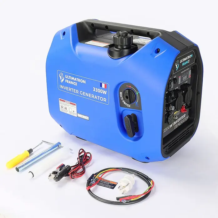 Ultimatron France Stromerzeuger ULT-3300 - Nennleistung: 3 kW, Tankvolumen: 4,2 l, Verbrauch: 2,3 l/h - Ein blauer ULTIMATRON FRANCE 3300W Inverter-Generator mit Bedienfeld, Steckdosen und Zubehör.