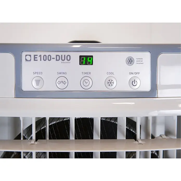 MConfort Climatizador evaporativo PRO E100DUO - Blanco y Gris, Altura: 128,6 cm, 220 W - Panel control blanco/gris E100-DUO biocooler: pantalla digital verde "89", botones velocidad, oscilación, temporizador, frío, on/off, receptor mando a distancia.