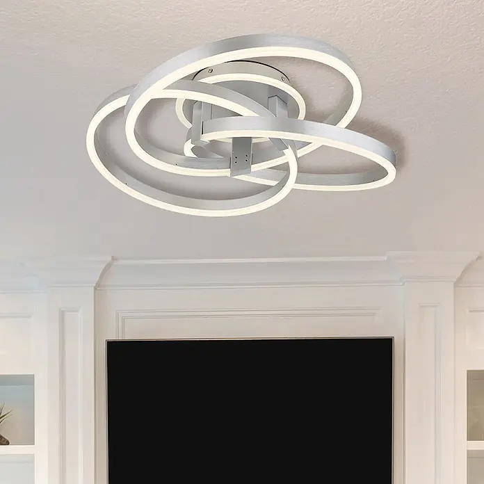 Globo LED-Deckenleuchte Herwig - 56 W, L x B x H: 600 x 575 x 200 mm - Moderne silberne LED-Deckenleuchte mit verschlungenen beleuchteten Ringen, über TV.