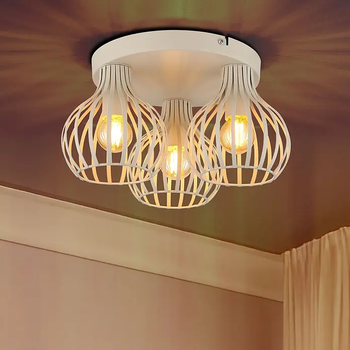 Globo Deckenleuchte Mateo - 40 W, Ø x H: 31 x 16,5 cm, E14 - Weiße Deckenleuchte mit drei käfigartigen Fassungen, die je eine warme LED-Birne halten und einen Raum beleuchten.