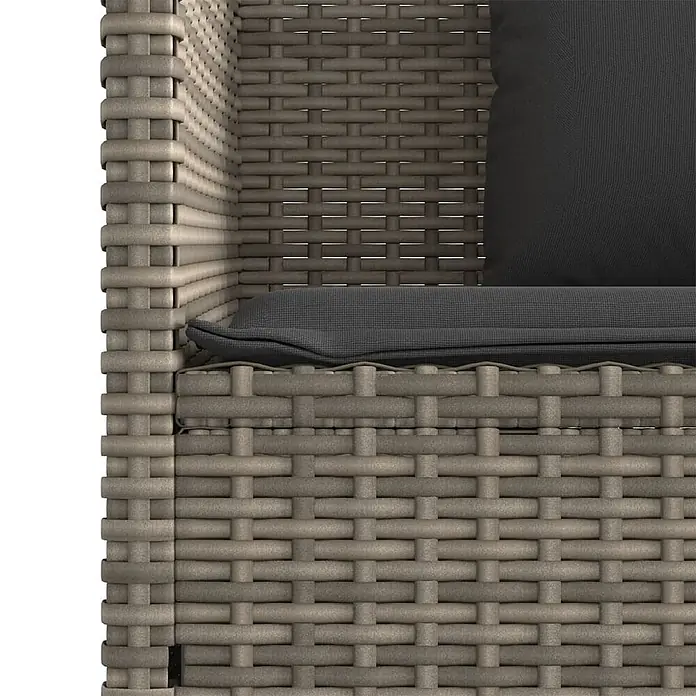 Furnicato Gartenbank - B x T x H: 120 x 50 x 90,5 cm, Grau - Nahaufnahme eines grauen, geflochtenen Rattan-Outdoor-Sessels mit dunkelgrauen Kissen.