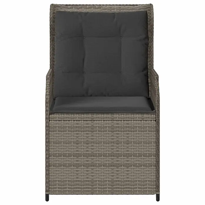 Furnicato Gartenbank - Grau - Grauer Rattan-Gartensessel mit dunkelgrauen Sitz- und Rückenkissen.