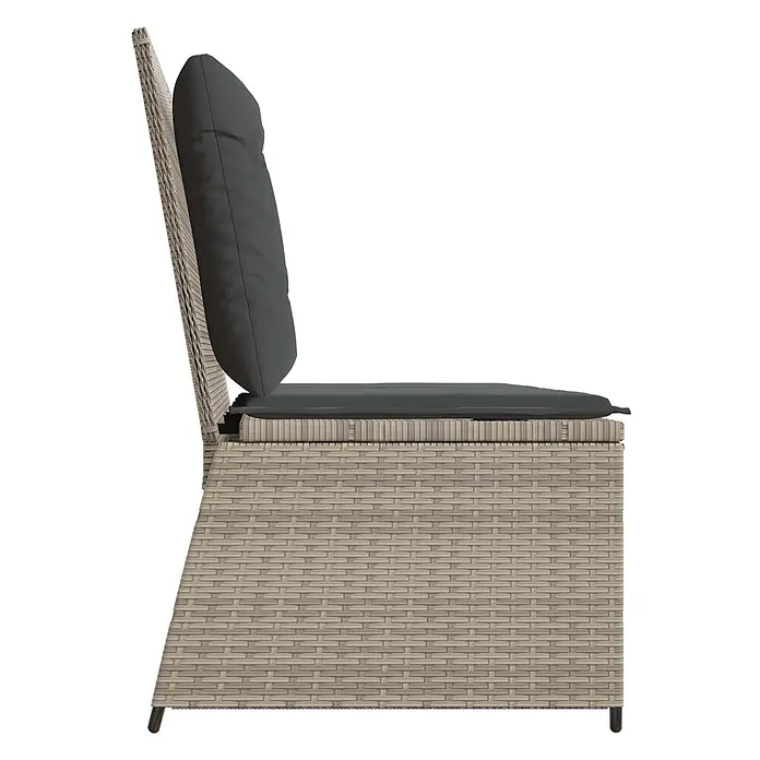 Furnicato Gartenbank Poly-Rattan - B x T x H: 67 x 110 x 95 cm, Hellgrau - Seitenansicht eines beigen Gartenstuhls aus Polyrattan mit dunkelgrauen Kissen.