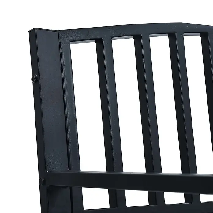 Furnicato Gartenbank pulverbeschichtet - B x T x H: 120 x 51 x 81 cm, Schwarz - Detail eines schwarzen Metallmöbelstücks mit vertikalen Lamellen, einer Querstrebe und sichtbaren Schrauben.