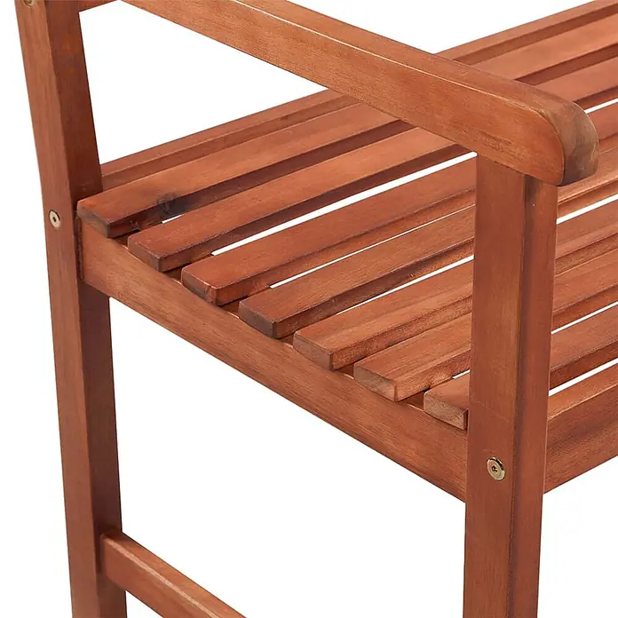 Furnicato Gartenbank Akazienholz geölt - B x T x H: 58 x 120 x 90 cm, Schwarz - Rötlich-braunes Holzbank- oder Regaldetail mit Latten und Armlehnen.