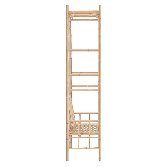 Furnicato Gartenbank Bambus - B x T x H: 116 x 52 x 220 cm, Braun - Hohes, helles Bambus-Kleider- und Handtuchregal mit mehreren Stangen und einem geflochtenen Sitz-/Staubereich unten.