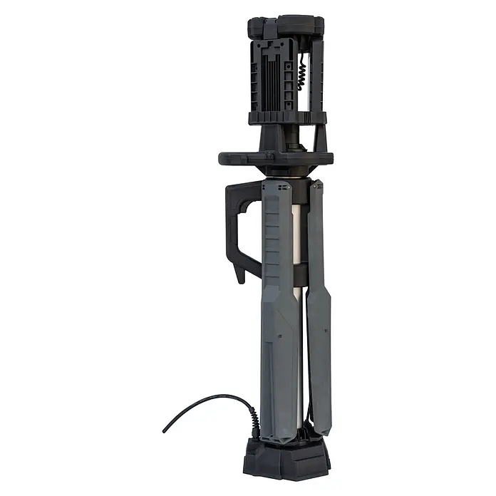 Brennenstuhl Mobiler LED-Strahler Dreikopf Stativstrahler - 100 W, L x B x H: 26 x 21 x 106 cm, IP34 - Dunkelgrauer und schwarzer ausziehbarer Ständer mit Spiralkabel, für Beleuchtung oder Kameraausrüstung.