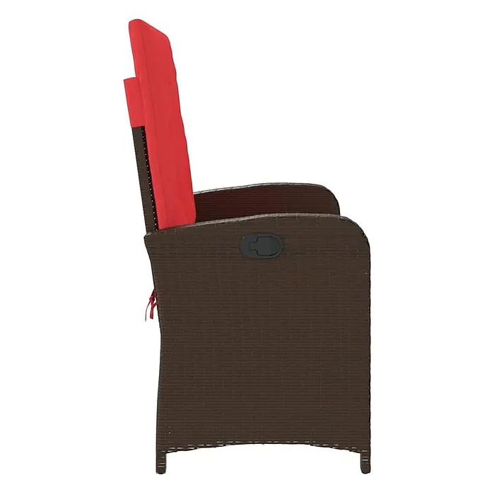 Furnicato Gartenbank PE-Rattan - B x T x H: 105 x 86 x 83 cm, Braun - Seitenansicht eines dunkelbraunen Rattan-Liegesessels mit roten Kissen und schwarzem Griff an der Armlehne.