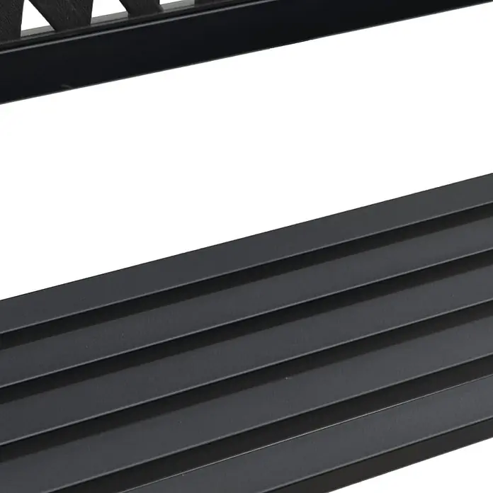 Furnicato Gartenbank - Schwarz - Schwarze, horizontal gerippte Oberfläche mit dunkler, möglicherweise perforierter Oberkante.